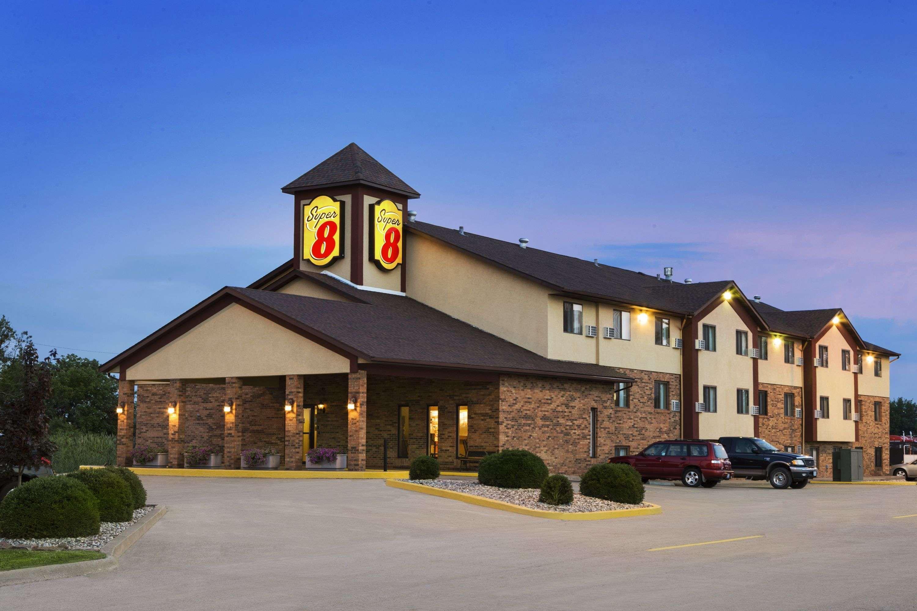 Motel Super 8 By Wyndham Marion Exterior foto
